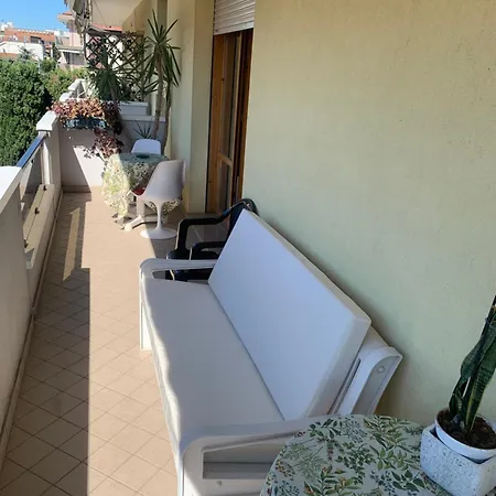 Апартаменты Linda Marina *