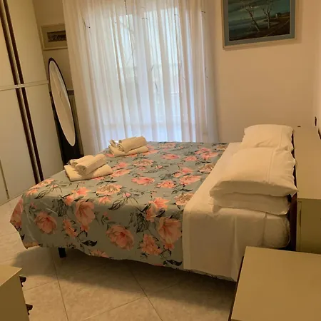 Linda Marina * Rímini